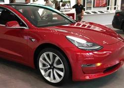 “Tesla” Bakıda ağır qəza törətdi - <span class="color_red">Ölən var - VİDEO</span>