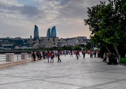 Artıq bulvara keçmək üçün yeraltı keçiddən istifadə məcburi deyil - FOTO