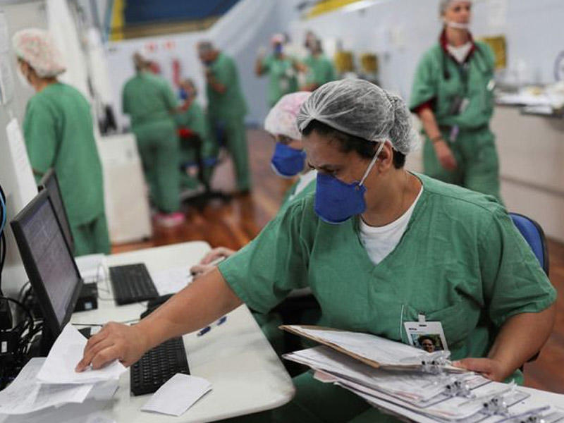 Braziliyada son sutkada 20 mindən çox koronavirusa yoluxma halı qeyd alınıb