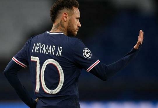 Neymar: "Ronaldo ilə oynamaq istərdim"