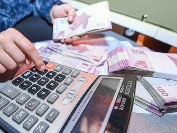 Oktyabrdan BU ŞƏXSLƏRİN MAAŞI 200 manata yaxın artacaq