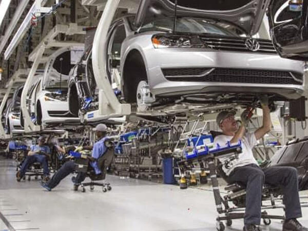 &quot;Volkswagen&quot; Çində iki zavodunu bağladı