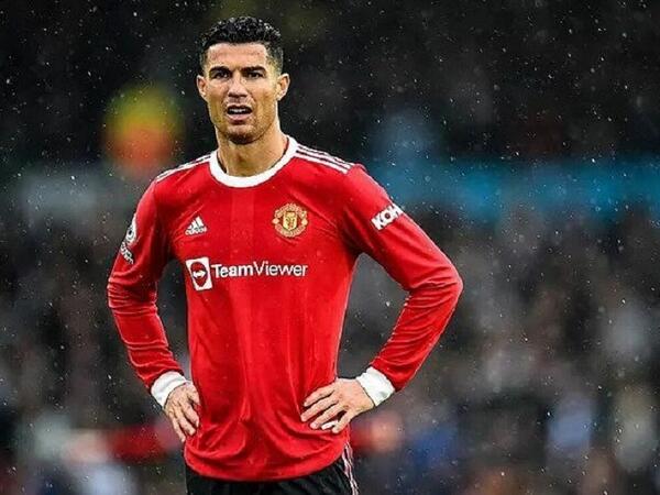 Ronaldo DÇ-2022-nin ən pis oyunçular komandasına daxil edildi