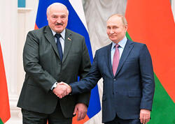 Putin Lukaşenko ilə görüşdü