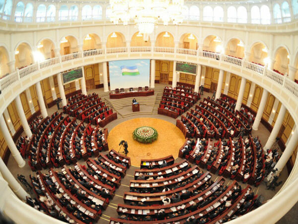 Özbəkistan parlamenti Qaraqalpaqıstanın statusunun saxlanmasını dəstəklədi