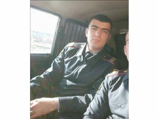 Şəhidlər Xiyabanında intihar edən sabiq polis əməkdaşının FOTOsu