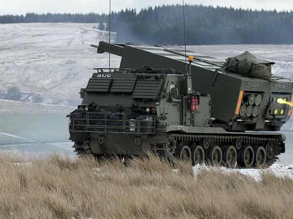 Britaniya Ukraynaya yeni M270 MLRS silahları verib