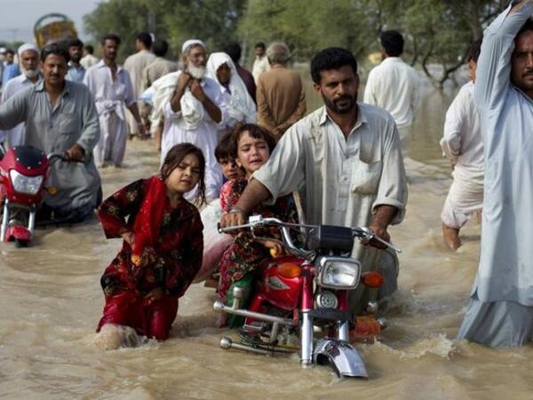 Pakistanda güclü yağışlar 10 nəfərin həyatına <span class="color_red"> son qoyub</span>