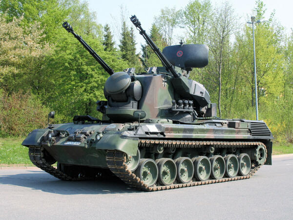 Almaniya Ukraynaya özüyeriyən artilleriya <span class="color_red">qurğuları verib</span>