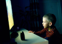 Uşaqları virtual zorakılıqdan necə qoruyaq?
