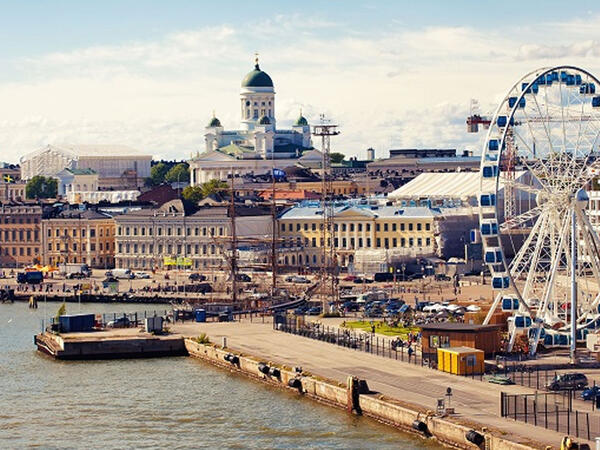 Bir gündə 2,4 min maşın Rusiyadan Finlandiyaya getdi