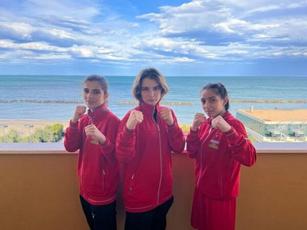 Üç boksçumuz Avropa çempionatında <span class="color_red">yarımfinala yüksəldi</span>