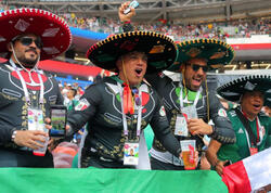 FIFA meksikalı azarkeşlərin şüarları ilə bağlı iş açıb