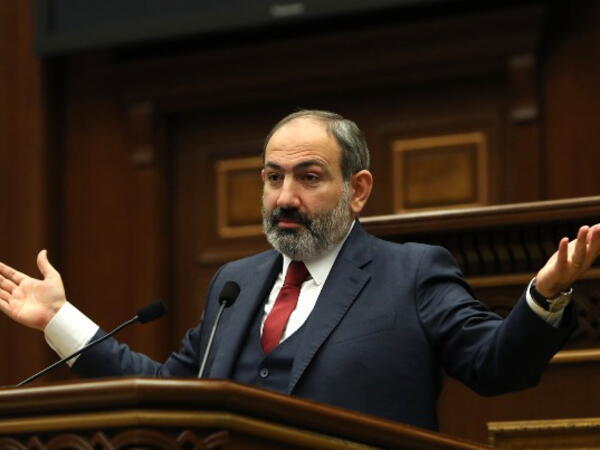 “Adamları müəyyən pul qarşılığında buraxırlar&quot;-  erməni deputatdan Paşinyana ittiham
