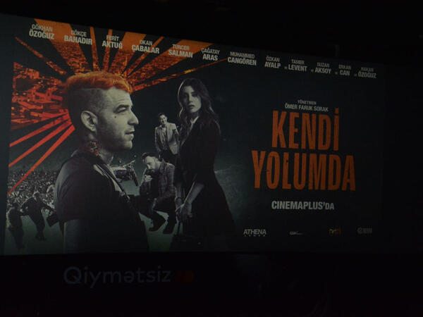 Jurnalistlər “CinemaPlus”da “Kendi Yolumda” türk komediyasını izləyiblər - FOTO