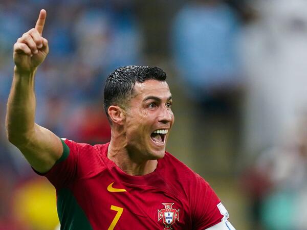 Ronaldo azarkeşlərə müraciət <span class="color_red">etdi</span>