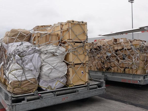 Azərbaycan Türkiyəyə daha 3 konteyner yardım göndərdi - VİDEO - FOTO