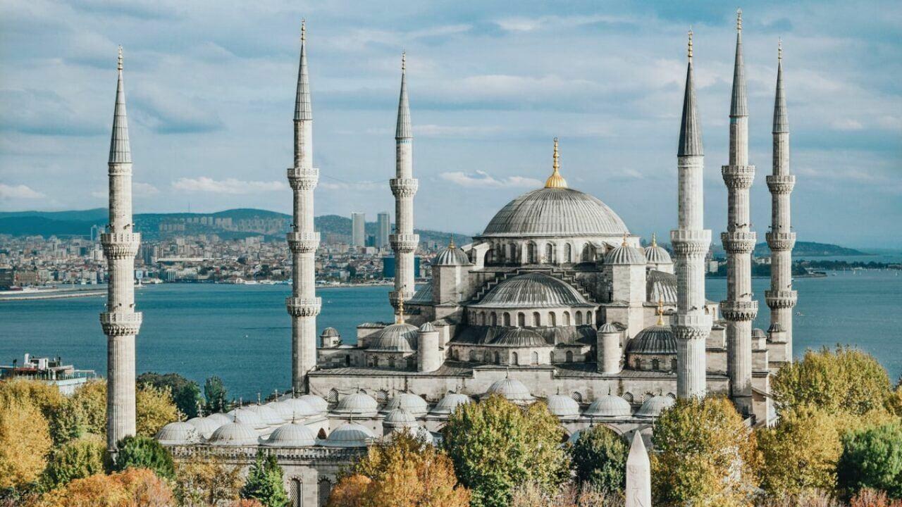 İstanbulda 11 milyondan çox insan səsvermədə iştirak edəcək