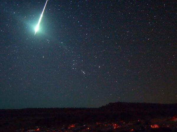 İstanbul səmasında meteorit görülüb - <span class="color_red">VİDEO</span>