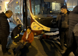“Bakubus” avtobusu motosikletçini vurdu - VİDEO - FOTO