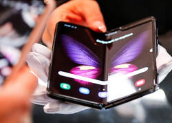 “Samsung”un qatlanan smartfonlarında zavod qüsuru AŞKARLANDI