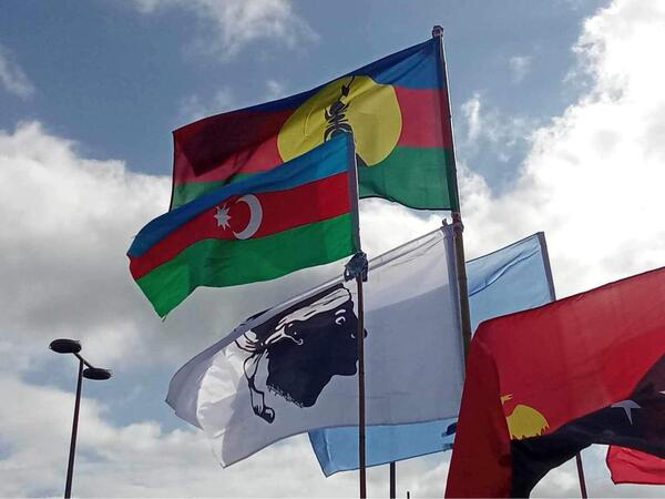 Yeni Kaledoniyada Fransa müstəmləkəçiliyinə qarşı etiraz aksiyasında Azərbaycan bayrağı qaldırıldı - <span class="color_red">VİDEO - FOTO</span>
