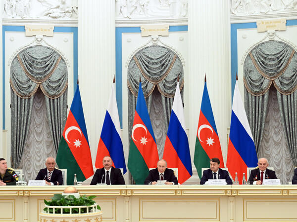 İlham Əliyev və Vladimir Putinin BAM veteranları ilə görüşü keçirilib - YENİLƏNİB - VİDEO - FOTO