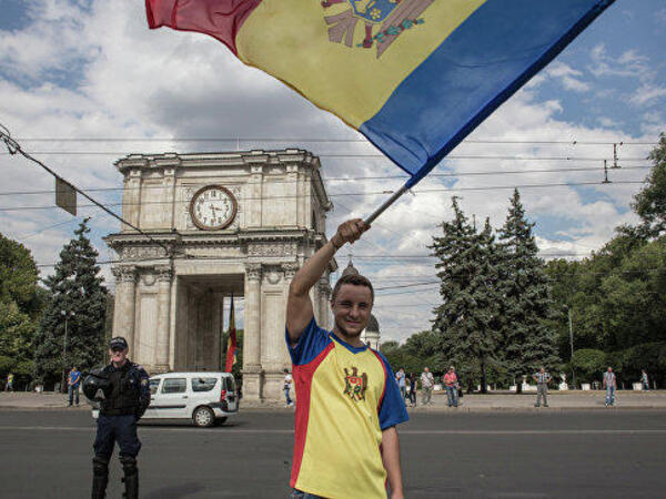 Moldova XİN-in binasında axtarış aparıldı