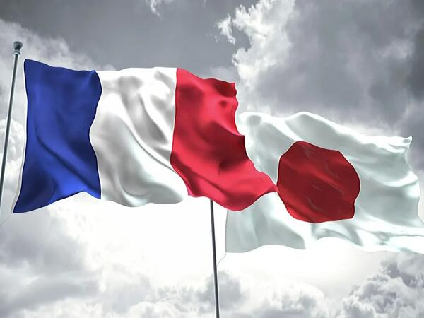 Fransa və Yaponiya hərbi əməkdaşlığı gücləndirmək barədə razılığa gəliblər