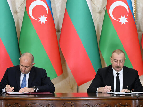 Azərbaycan-Bolqarıstan sənədləri imzalanıb -