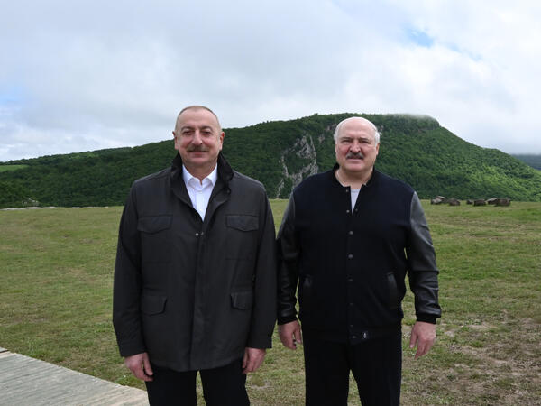 İlham Əliyev və Lukaşenko Cıdır düzündə olublar