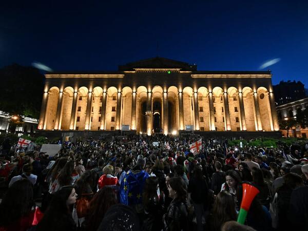 Gürcüstan parlamenti prezidentin daha bir vetosunu ləğv etdi - <span class="color_red">YENİLƏNİB</span>