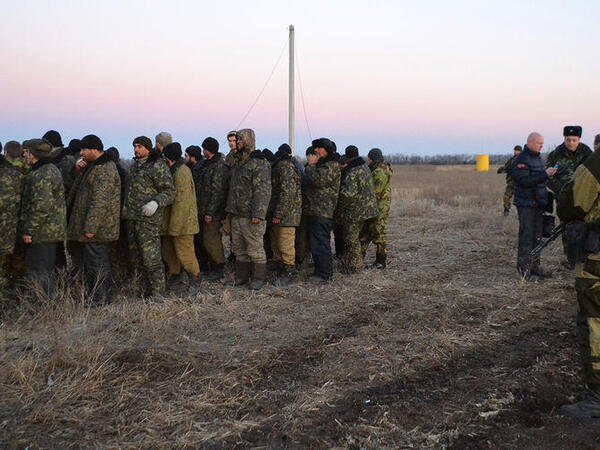 Ukrayna daha 75 nəfəri Rusiya əsirliyindən azad etdi