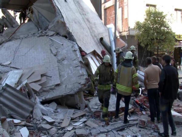 İstanbulda çökən binanın sahibi saxlanıldı