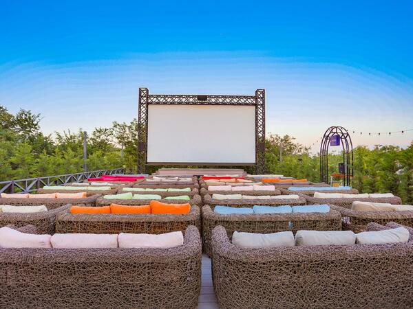 “CineMastercard” Şamaxı şəhərində açıq havada filmlərin nümayişini keçirir -  FOTO