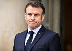 Makronun qürubu - Fransa prezidenti reytinq problemi yaşayır
