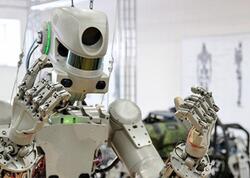 Yapon alimlər robotlara insan dərisi “geyindirir”