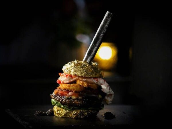9 min manata satılan ən bahalı hamburger - <span class="color_red">FOTOlar</span>
