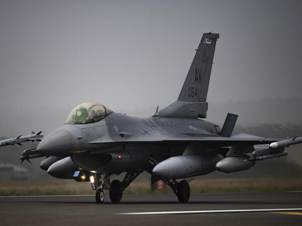 ABŞ bu ölkələrə F-16 qırıcıları üçün radioelektron mübarizə sistemləri verəcək