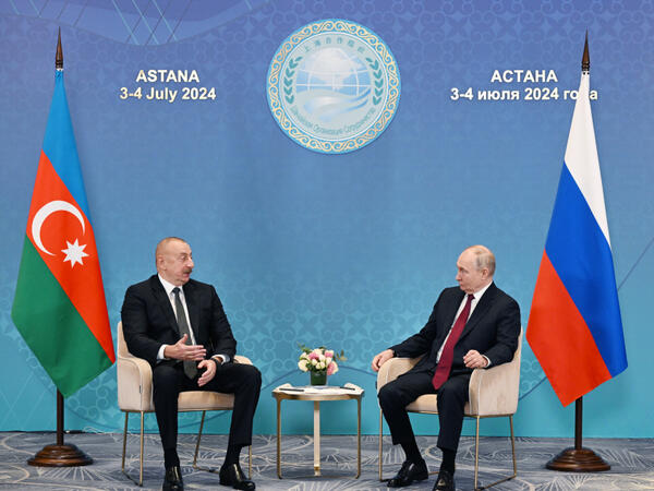 Astanada İlham Əliyevin Vladimir Putin ilə görüşü keçirilir - VİDEO - FOTO