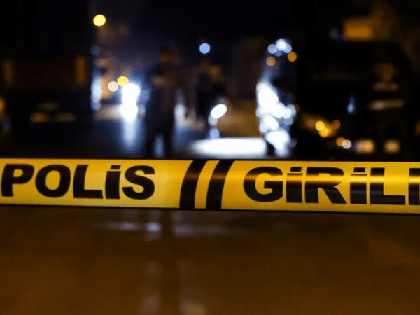 Terrorda həlak olan qadın ərinin aldığı gülləri götürməyə çıxıbmış