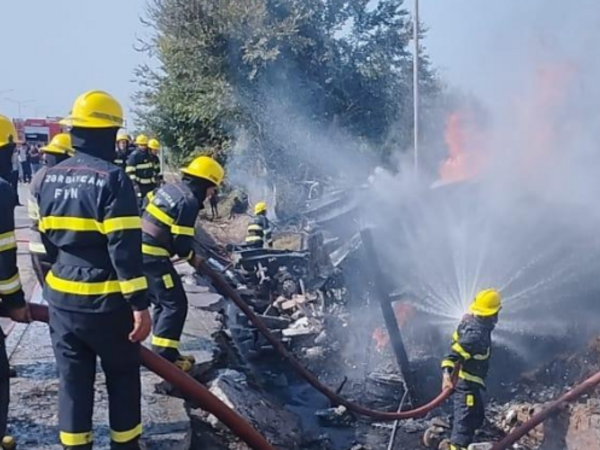 Bakı-Qazax yolunda yanacaq daşıyan maşın aşdı - sürücü yanaraq öldü - <span class="color_red">YENİLƏNİB - FOTO</span>