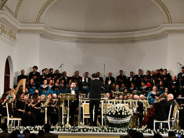 Filarmoniyasının səhnəsində 8 noyabr Zəfər gününə həsr olunmuş konsert keçirilib - FOTO