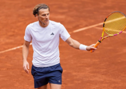 Dieqo Forlan tennis karyerasına məğlubiyyətlə başlayıb