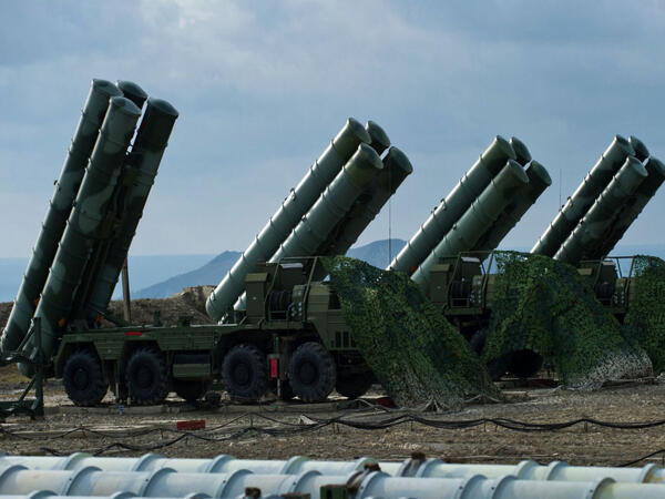 Kurskda Rusiyanın S-400-ü məhv edildi