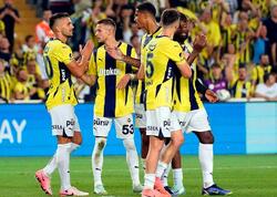 Ulduz futbolçunun Fənərbağçadaki maaşı açıqlandı - Milyonlar qazanır - <span class="color_red">FOTO</span>