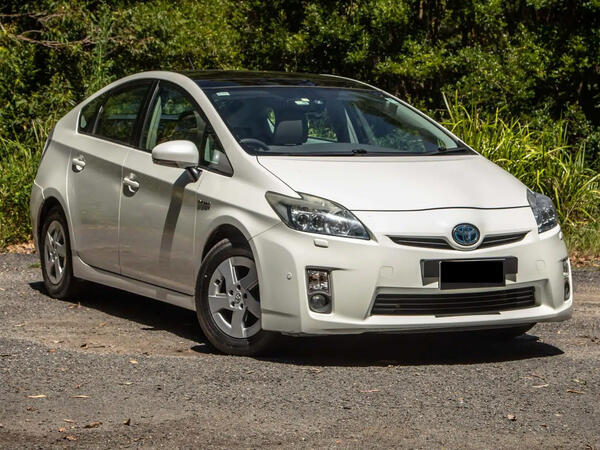 &quot;Prius&quot;lar yenidən bahalaşdı