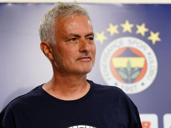 &quot;Fənərbağça&quot; Mourinyo ilə bağlı yekun qərarını verdi