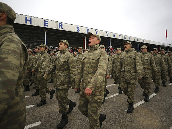 Türkiyədə ödənişli hərbi xidmətin məbləği artdı