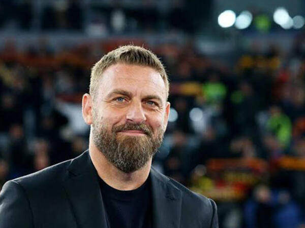 De Rossi klub aldı